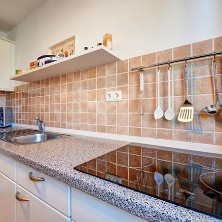 Seestrasse 51 Whg 2 Appartement *